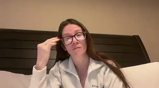 yourstrulylivy69 online show from 12.14.24