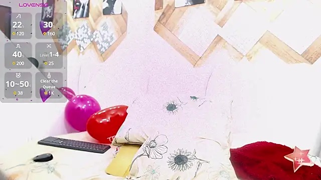 Snapshot of CamilosaOrtega chatting on 02.15.25 CamilosaOrtega online show from 02.15.25