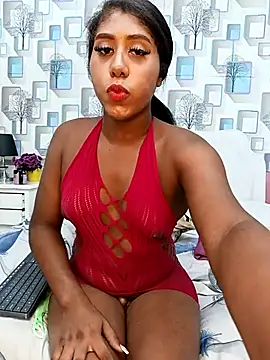 Snapshot of CamilosaOrtega chatting on 10.05.25 CamilosaOrtega online show from 10.05.25