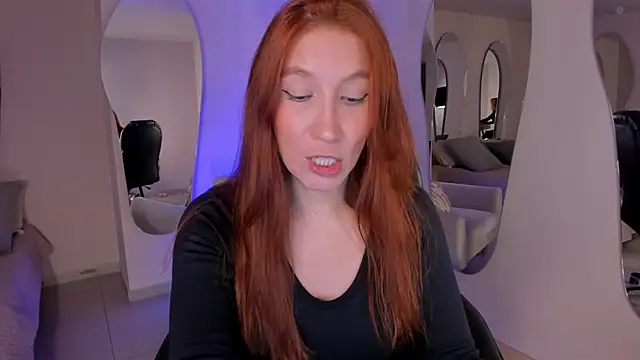 MiaFarrell  online show from 05.19.26