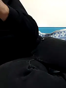 Snapshot of mertBy chatting on 12.26.24 mertBy online show from 12.26.24