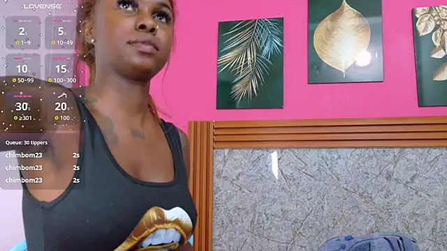 Snapshot of kinkyandsavage chatting on 02.17.26 kinkyandsavage online show from 02.17.26