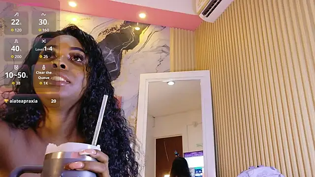 Snapshot of kinkyandsavage chatting on 02.21.26 kinkyandsavage online show from 02.21.26