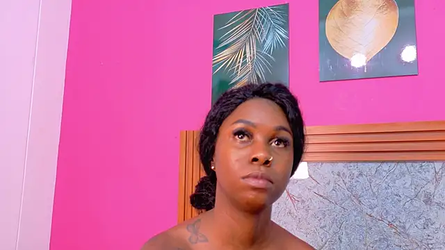 Snapshot of kinkyandsavage chatting on 02.24.26 kinkyandsavage online show from 02.24.26