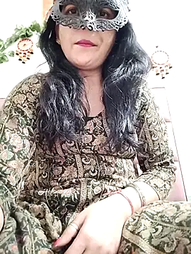 Snapshot of sexy_bhabhi69 chatting on 11.06.25 sexy bhabhi69 online show from 11.06.25