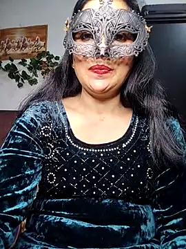 Snapshot of sexy_bhabhi69 chatting on 11.21.25 sexy bhabhi69 online show from 11.21.25