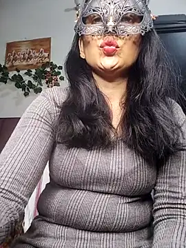 Snapshot of sexy_bhabhi69 chatting on 11.28.25 sexy bhabhi69 online show from 11.28.25