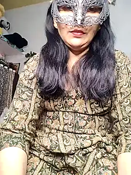 Snapshot of sexy_bhabhi69 chatting on 12.04.25 sexy bhabhi69 online show from 12.04.25