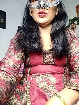 Snapshot of sexy_bhabhi69 chatting on 12.14.25 sexy bhabhi69 online show from 12.14.25