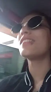 Snapshot of thamygomezz chatting on 10.06.25 thamygomezz online show from 10.06.25