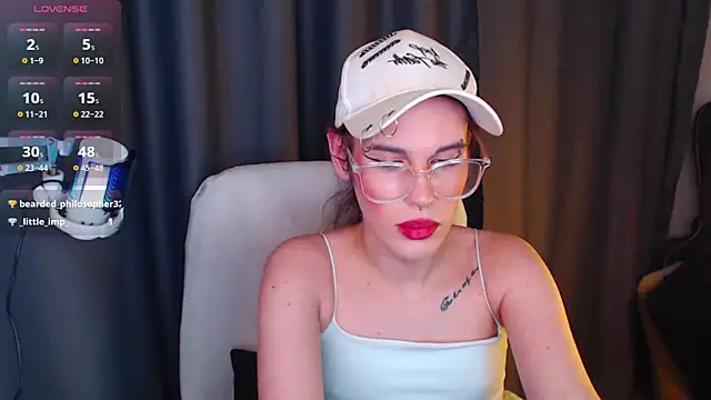 Snapshot of Cassie_Bae chatting on 03.11.25 Cassie Bae online show from 03.11.25