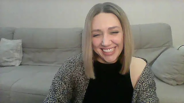 Snapshot of VickyLove047 chatting on 02.05.25 VickyLove047 online show from 02.05.25