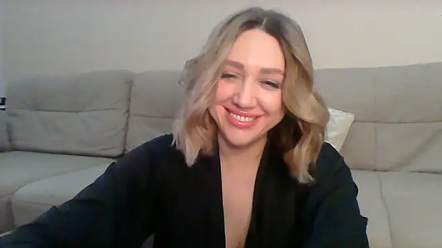 Snapshot of VickyLove047 chatting on 02.15.25 VickyLove047 online show from 02.15.25