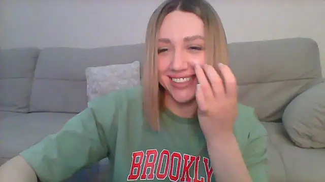 Snapshot of VickyLove047 chatting on 02.27.25 VickyLove047 online show from 02.27.25