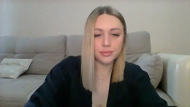 Snapshot of VickyLove047 chatting on 09.19.25 VickyLove047 online show from 09.19.25