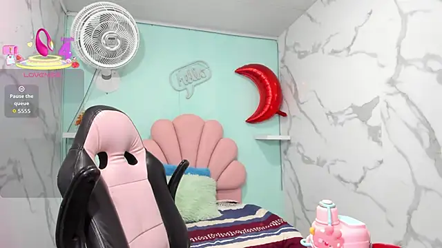 Snapshot of karime_sexygirl chatting on 10.27.25 karime sexygirl online show from 10.27.25