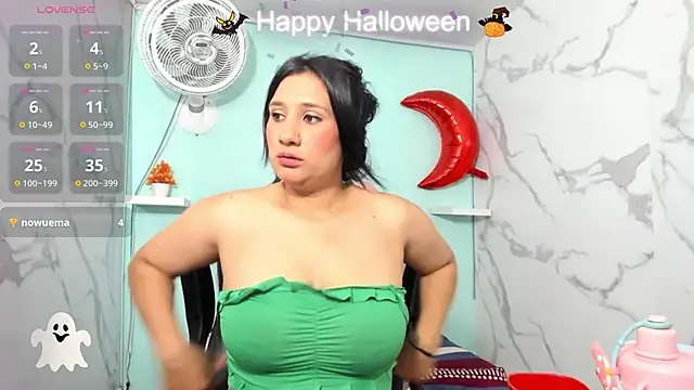 Snapshot of karime_sexygirl chatting on 11.01.25 karime sexygirl online show from 11.01.25