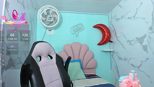 Snapshot of karime_sexygirl chatting on 11.11.25 karime sexygirl online show from 11.11.25