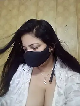 Snapshot of hornycoupleJandS chatting on 07.25.26 hornycoupleJandS online show from 07.25.26