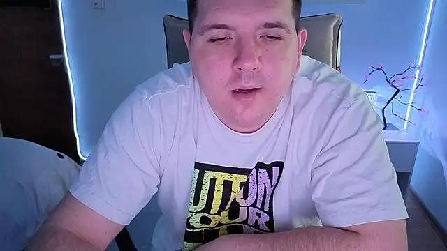 Snapshot of JasonJacks chatting on 03.24.26 JasonJacks online show from 03.24.26