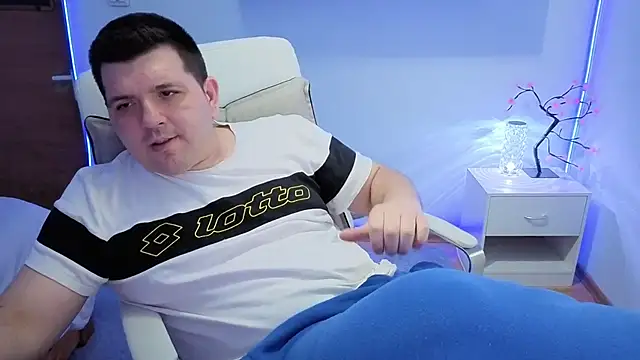 Snapshot of JasonJacks chatting on 04.03.26 JasonJacks online show from 04.03.26