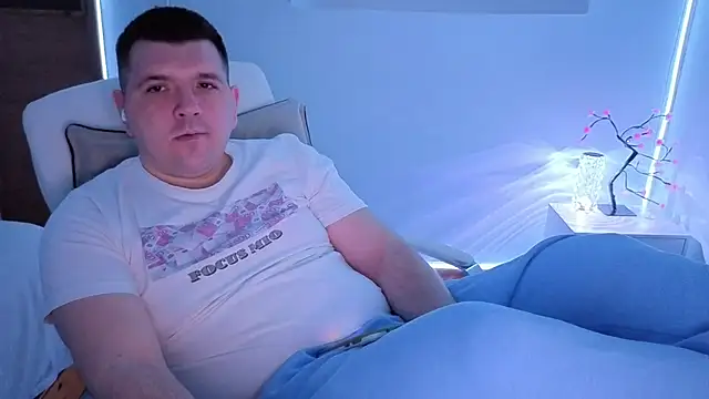 Snapshot of JasonJacks chatting on 04.12.26 JasonJacks online show from 04.12.26