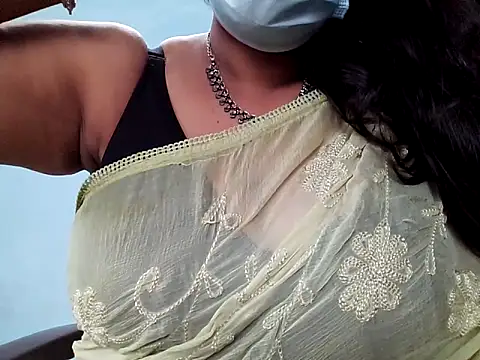 Snapshot of Tamilsathya2024 chatting on 01.11.25 Tamilsathya2024 online show from 01.11.25