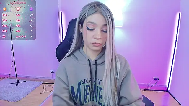 EmmaJhonnsson online show from 01.30.25