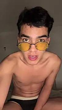 Snapshot of snakeeboy chatting on 03.01.26 snakeeboy online show from 03.01.26