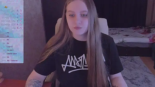 Snapshot of Alice_Dreamgirl_ chatting on 01.11.25 Alice Dreamgirl  online show from 01.11.25