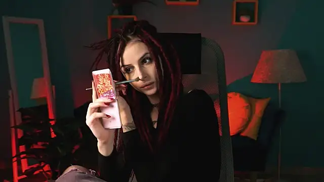 Snapshot of JadeCastle_ chatting on 05.19.26 JadeCastle online show from 05.19.26