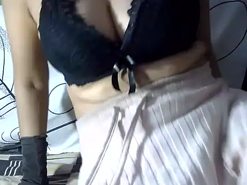 Lovely-Simran online show from 10.02.25