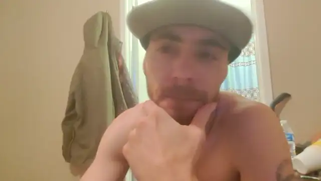 Snapshot of Huntzg23 chatting on 02.04.26 Huntzg23 online show from 02.04.26