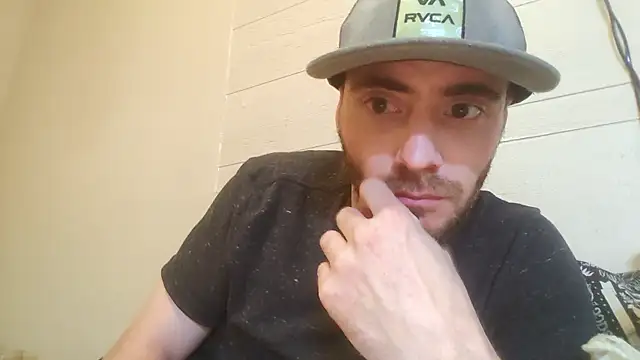 Snapshot of Huntzg23 chatting on 02.22.26 Huntzg23 online show from 02.22.26