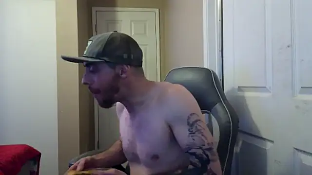 Huntzg23 online show from 03.26.26