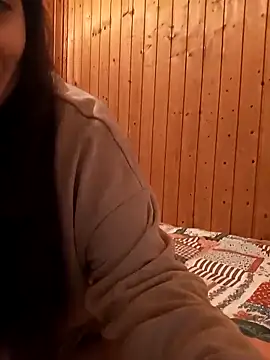 Snapshot of Eleni_Pappa chatting on 03.05.25 Eleni Pappa online show from 03.05.25