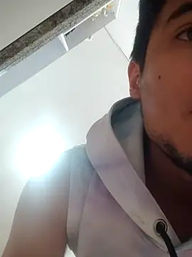 Snapshot of GamerQuinn chatting on 02.27.25 GamerQuinn online show from 02.27.25