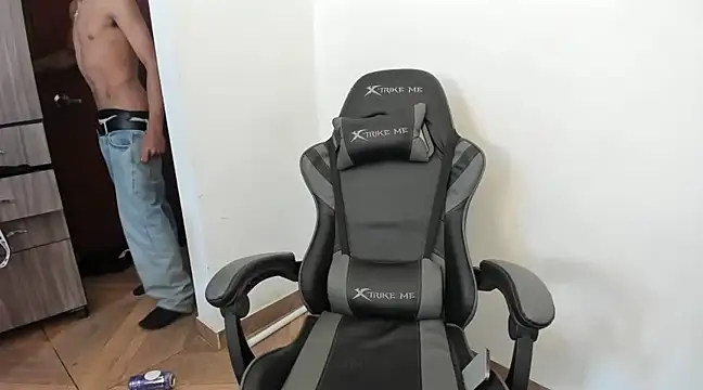 Snapshot of twink_latino5 chatting on 02.03.25 twink latino5 online show from 02.03.25