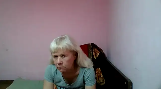 sakura blonde online show from 02.08.25