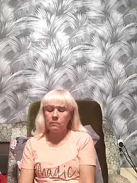 sakura blonde online show from 11.05.25