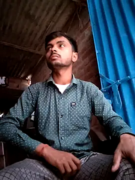 Snapshot of Suraj223kumar chatting on 03.08.26 Suraj223kumar online show from 03.08.26