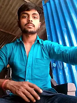 Snapshot of Suraj223kumar chatting on 03.11.26 Suraj223kumar online show from 03.11.26