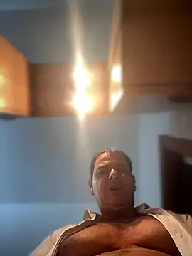 SecretlyDD online show from 11.17.25