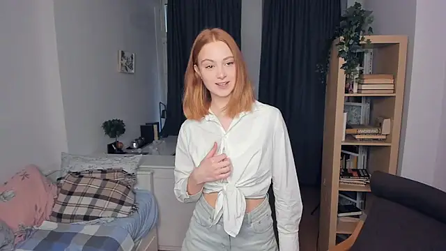 Snapshot of HarrmonSarah chatting on 12.22.24 HarrmonSarah online show from 12.22.24