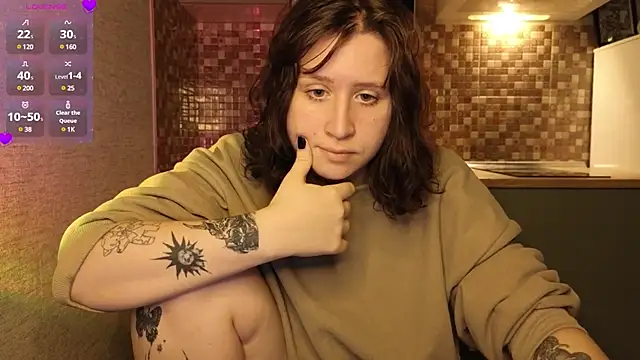 Snapshot of whatamarrie chatting on 01.11.25 whatamarrie online show from 01.11.25