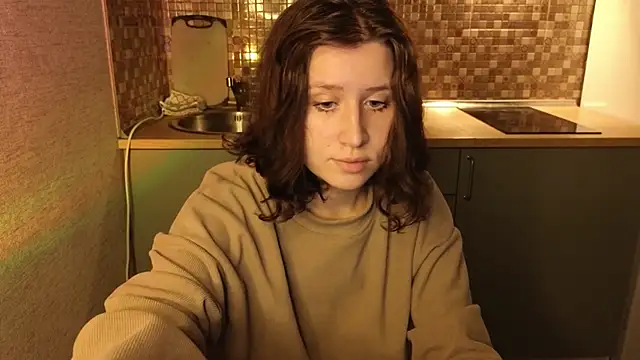 Snapshot of whatamarrie chatting on 01.21.25 whatamarrie online show from 01.21.25