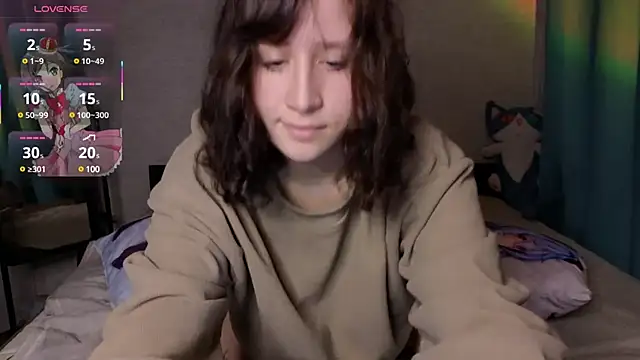 Snapshot of whatamarrie chatting on 02.25.25 whatamarrie online show from 02.25.25