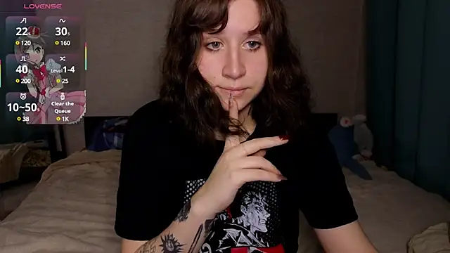 Snapshot of whatamarrie chatting on 03.02.25 whatamarrie online show from 03.02.25