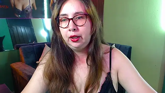 chloe prg online show from 02.20.25