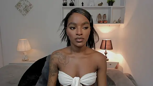 Zizi-campbel online show from 12.28.24